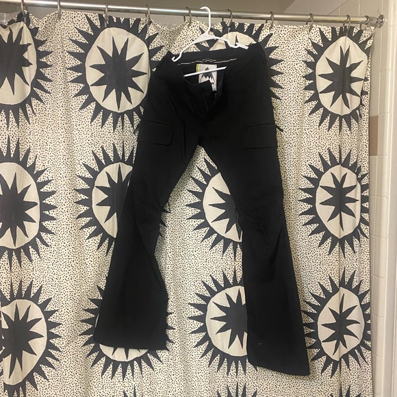 Burton snow pants. - Picture 2 of 5